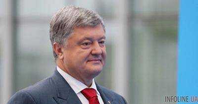 Опрос: Порошенко во втором туре проигрывает Зеленскому