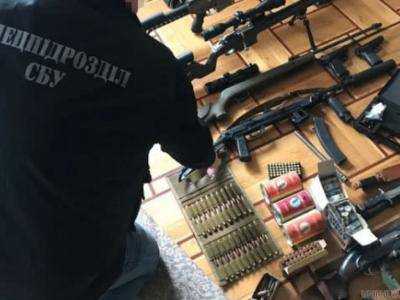 Мариуполец, который держал арсенал оружия, убежал в страну-агрессора