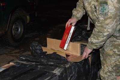 Мужчина хотел подкупить пограничника для контрабанды сигарет