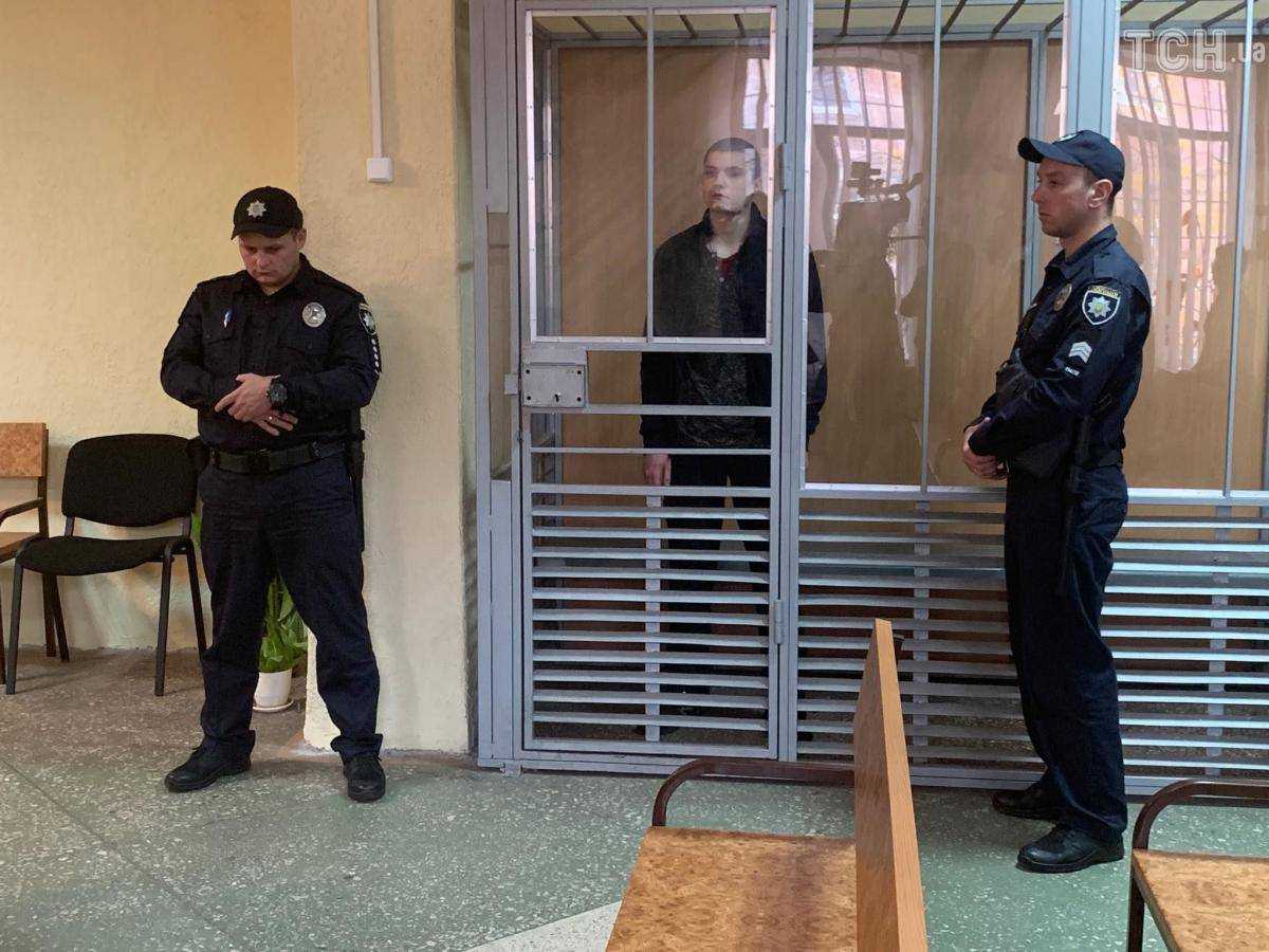 В Днепре 18-летнему дали пожизненное за двойное убийство, которое он совершил в 11 классе