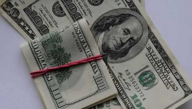 Ударит до 50 грн/$: что будет с курсом доллара на праздники и после