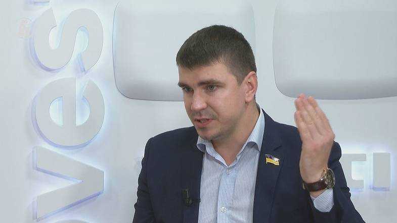 Изгнанный "слуга народа" раскрыл "маленькую" тайну Зеленского