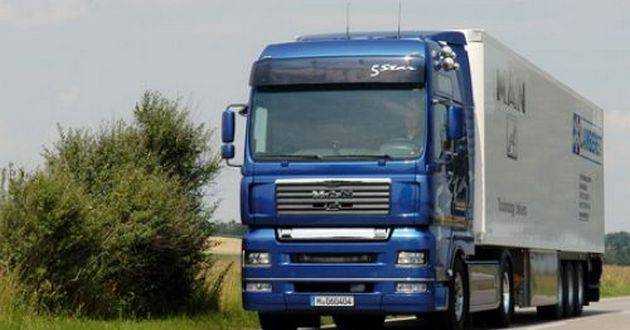 Какие сигналы от дальнобойщиков нужно знать водителям