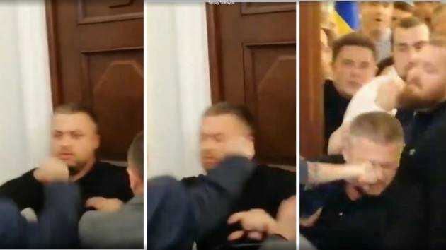 Депутат после драки в Раде попал в больницу
