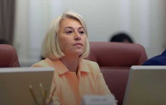 С конца декабря чиновники останутся без работы: министр сделала заявление