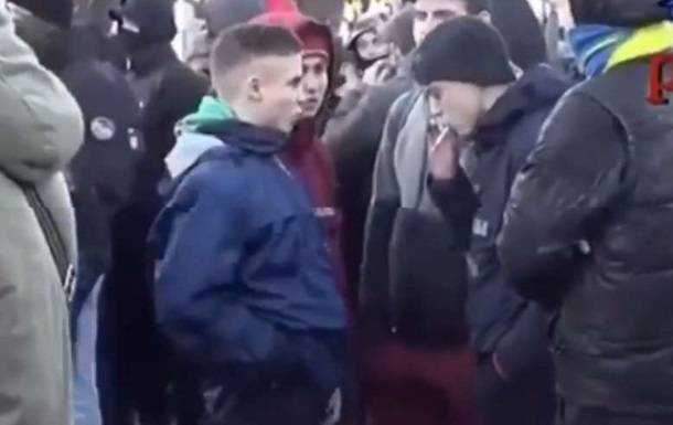 Сеть возмутили дети-"аграрии" под Радой