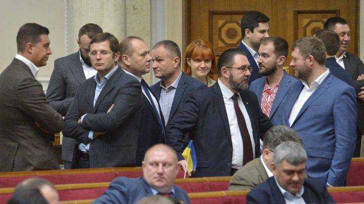 Что думают депутаты об отмене своей неприкосновенности с 1 января