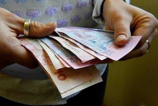 Заработная плата бюджетников: кому и сколько добавили
