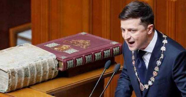 Зеленский разозлился из-за зарплат в Кабмине: на ковер вызваны чиновники