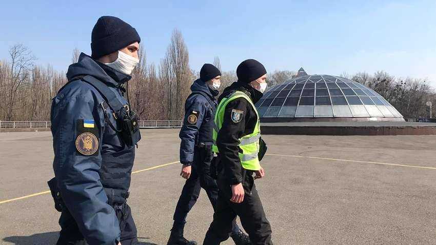 Как поступить, если вас остановила полиция из-за карантина