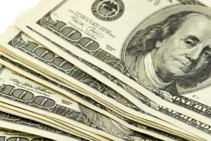 В Украине резко подорожал долдар