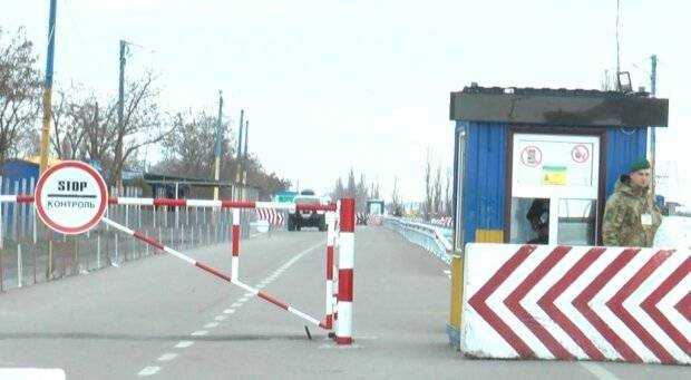 Закроют продуктовые магазины и города: какие ограничения ввели в Украине на выходные
