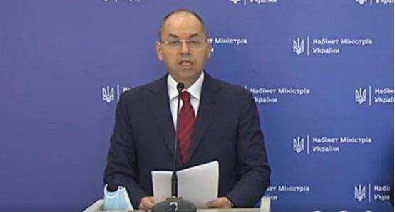 Денег нет, но вы держитесь: Степанов рассказал, когда медикам повысят зарплату