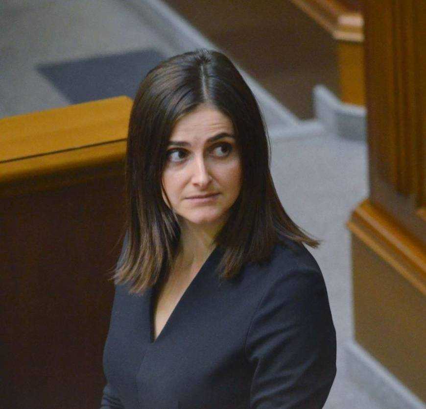 ЧП столичного масштаба: в здании Верховной Рады обокрали "слугу народа"