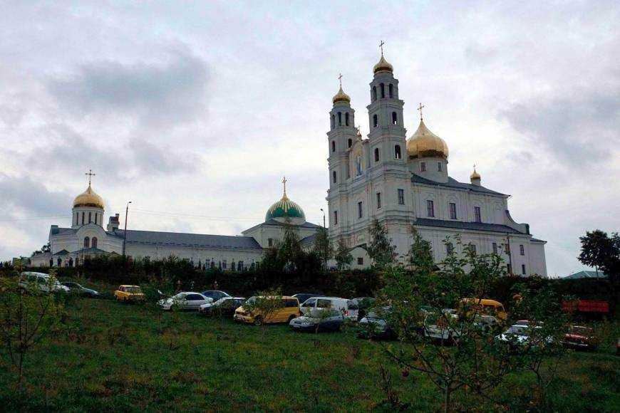 В монастыре "разнесли" коронавирус на Пасху