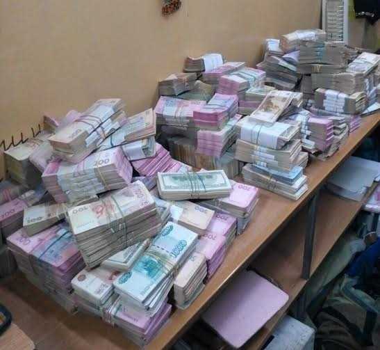 В Днепре сотрудница банка присвоила более 19 млн гривен вкладчиков