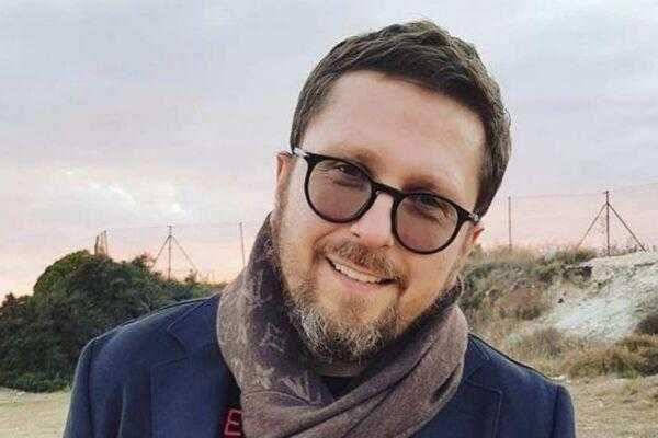 Шарий призвал жителей неподконтрольной территории получать российские паспорта