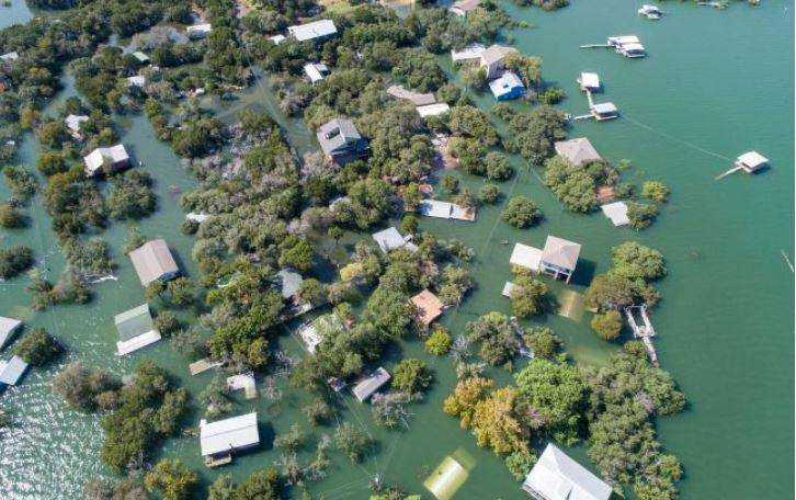 Япония ушла под воду: первые подробности наводнения