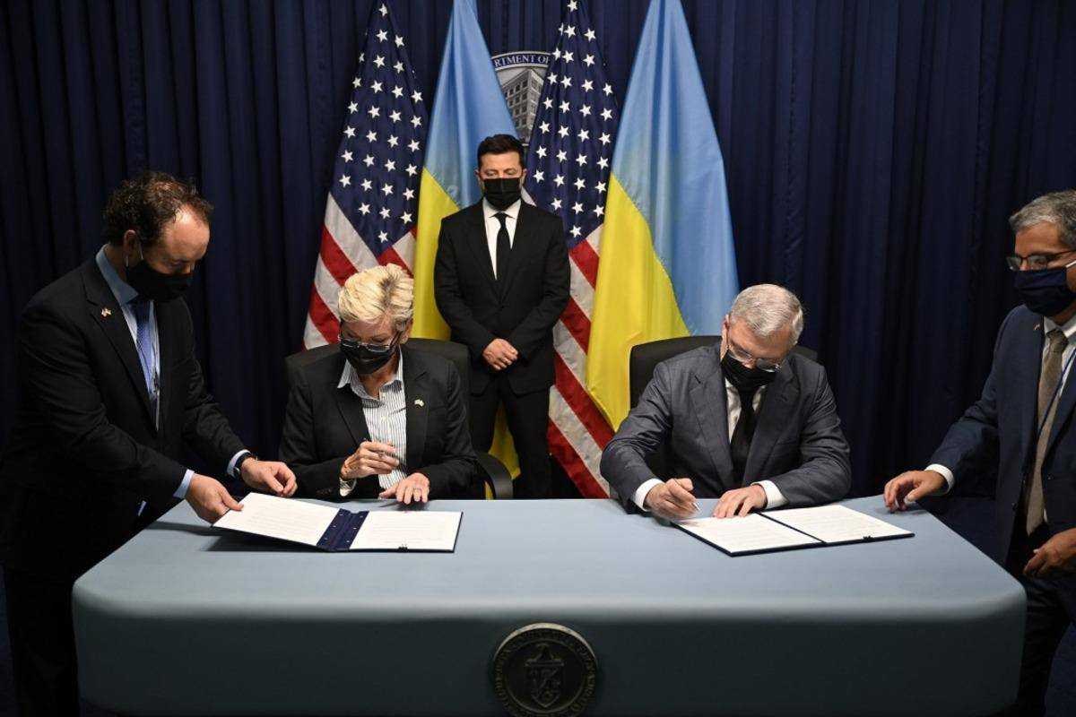 Візит Зеленського в США: підписано документи щодо енергетичної сфери