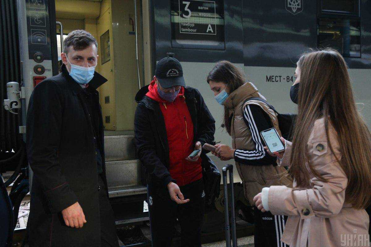Як згенерувати COVID-сертифікат в "Дія": докладна інструкція