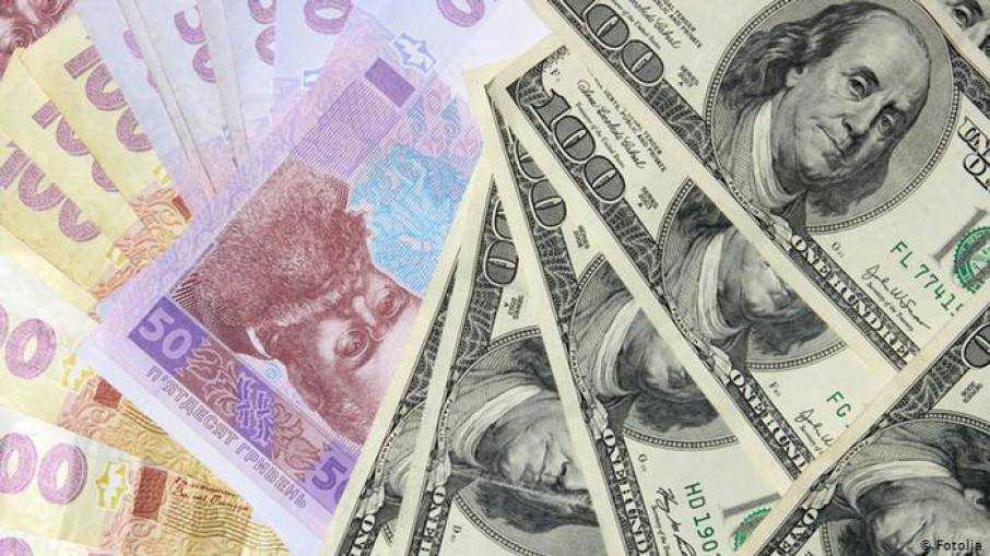 Официальный курс гривны установлен на уровне 24,51 грн/доллар