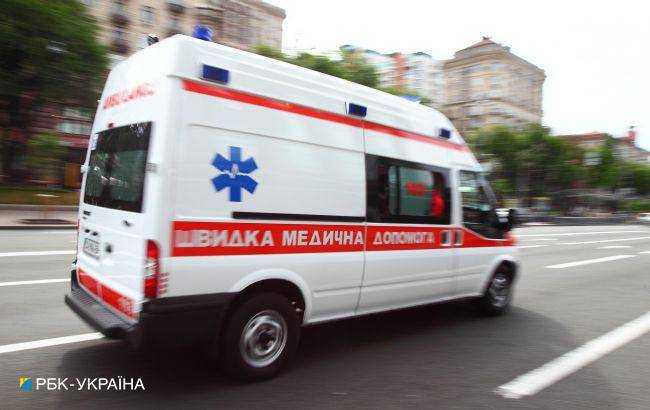 Шокуюча смерть на вулиці: чоловік помер від втрати крові