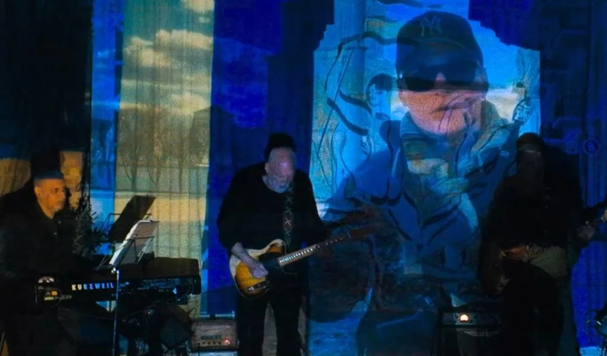 Группа Pink Floyd собрала 500 тысяч фунтов с продажи своего сингла на помощь Украине
