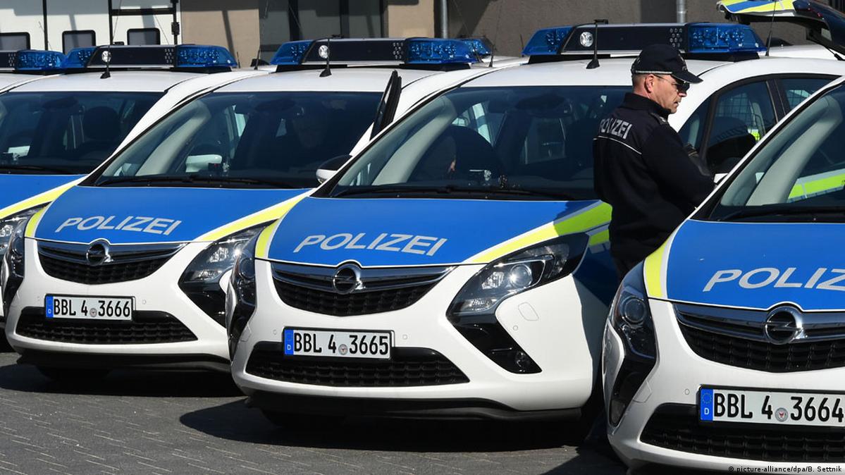 В Германии мужчину зарезали на карусели посреди местной ярмарки