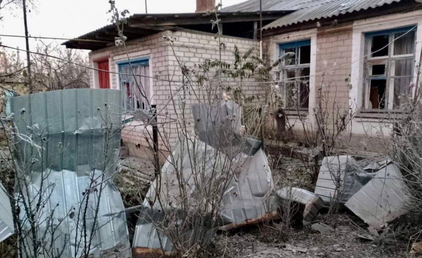 Враг продолжает террор Никопольщины: в течение дня по району выпущено 30 артснарядов
