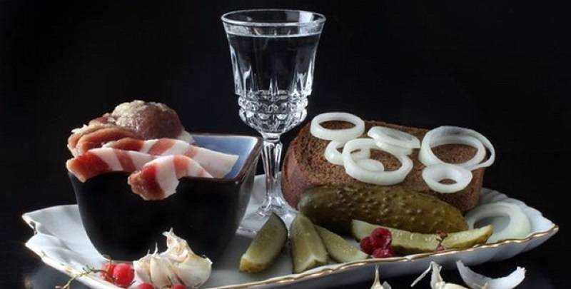Самая опасная закуска к алкоголю