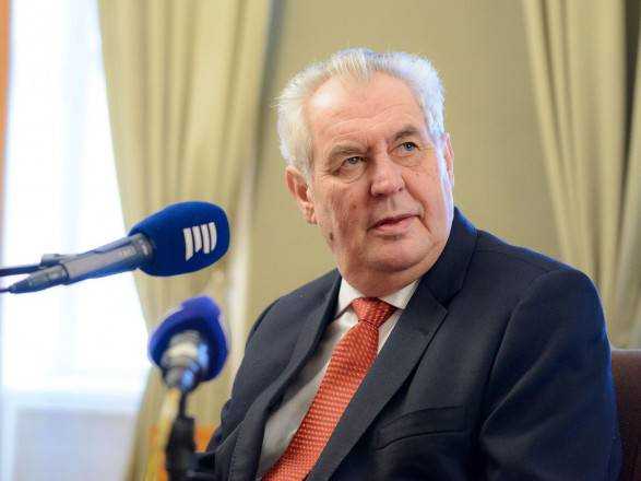 Президент Чехії Мілош Земан знову звинуватив чинну українську владу "за відсутність миру на Донбасі"