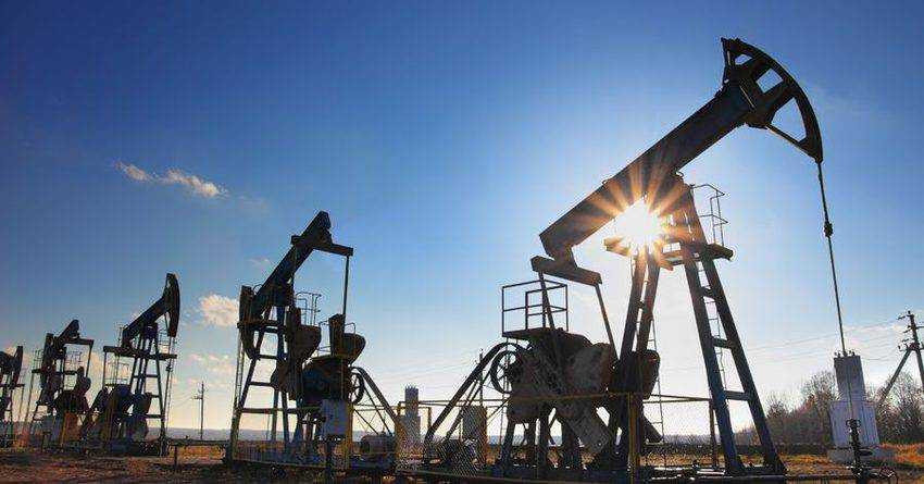 Цена нефти Brent поднялась на 2% из-за захвата танкера