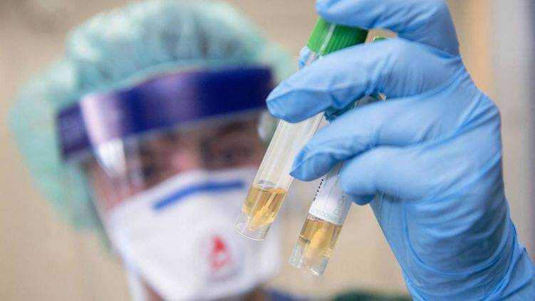 Число заболевших коронавирусом в мире превысило 300 тысяч, умерли почти 13 тысяч