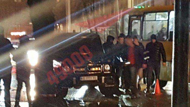 В Днепре парни в шортах, которых остановила полиция, устроили стрельбу. В городе введен план "Перехват"