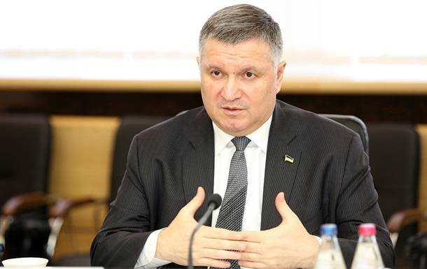 Аваков назвал лидеров подкупов избирателей