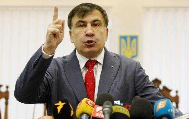 Саакашвили объяснил, почему жевал галстук