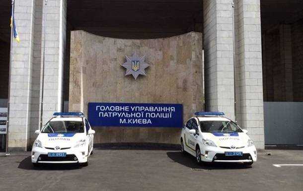 В центре Киева из автосалона угнали четыре авто