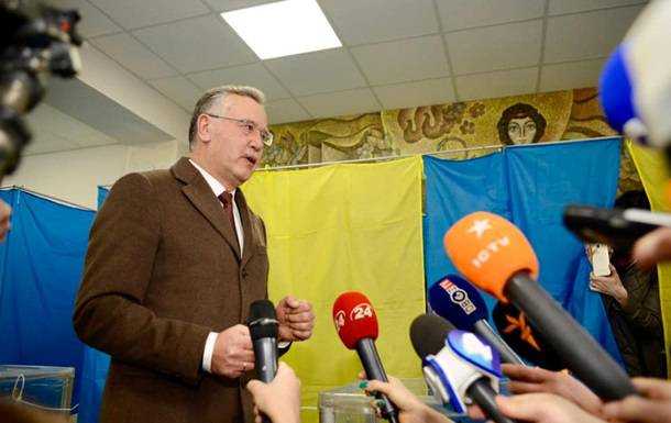 РФ заочно арестовала экс-министра обороны Украины