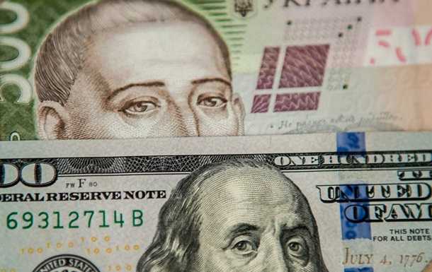 Нацбанк продолжает укреплять курс гривны