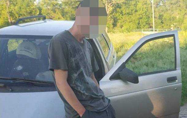 Пьяный водитель ездил по поселку и стрелял из пистолета