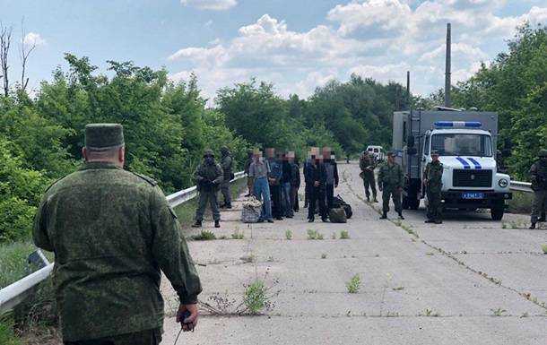 "ЛНР" передала Украине 60 заключенных