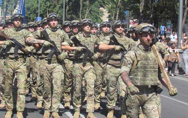 Парад в Мариуполе прошел без Зеленского