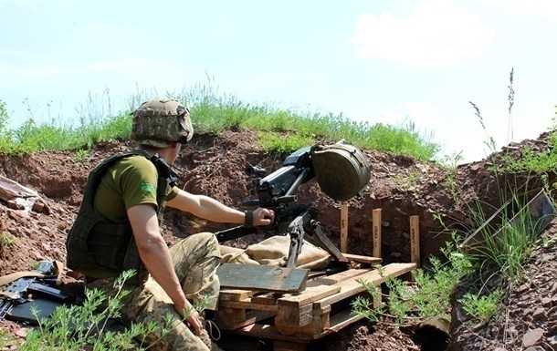 На Донбассе за день шесть обстрелов