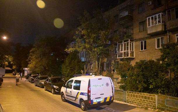 В Киеве мужчина получил три удара ножом за замечание