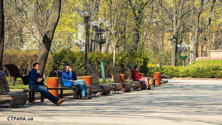 Сегодня Украина перешла на адаптивный карантин. Что и где откроют, запустят и разрешат.