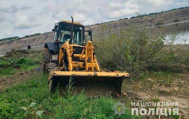 На Буковине мужчина погиб из-за наезда экскаватора