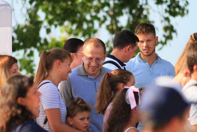 Геннадий Гуфман набрал больше всех "не слуг" в Днепре