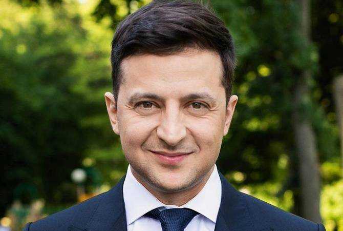 Зеленский поздравил украинцев с католическим Рождеством