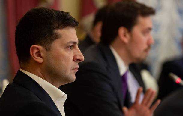 Зарплата Зеленского вдвое ниже, чем у министров