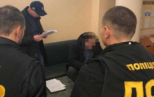 Чиновника из Кабмина поймали на "откате" в 2,5 млн